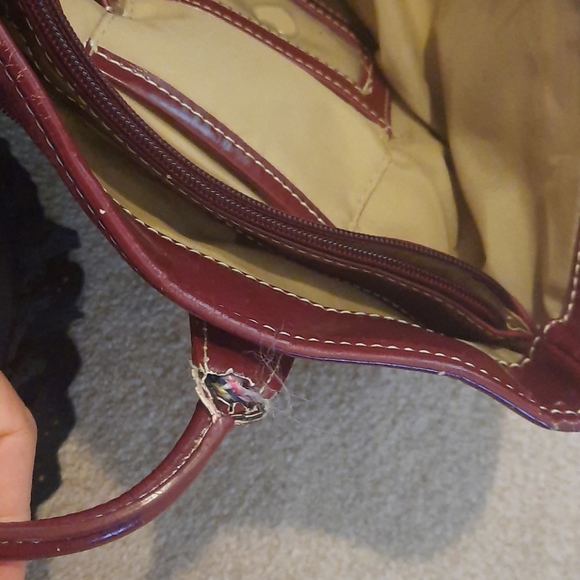 Red purse - Picture 11 of 12